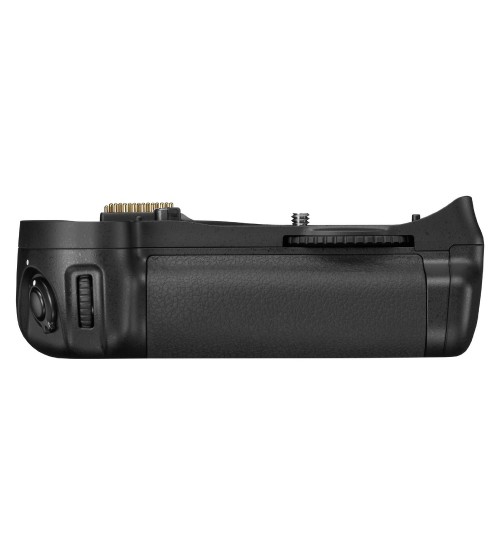 Nikon Battery Grip MB-D10 for Nikon D300 / D300s / D700 CLEARANCE SALE.!!